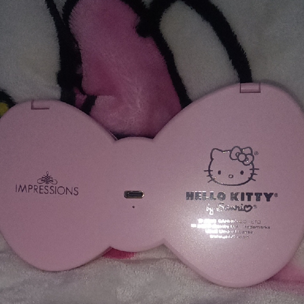 Sanrio Hello Kitty Pink Bow Compact